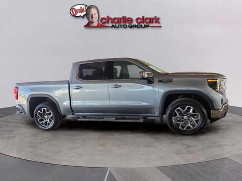 New 2026 GMC Sierra 1500 SLE AWD/4WD image 6