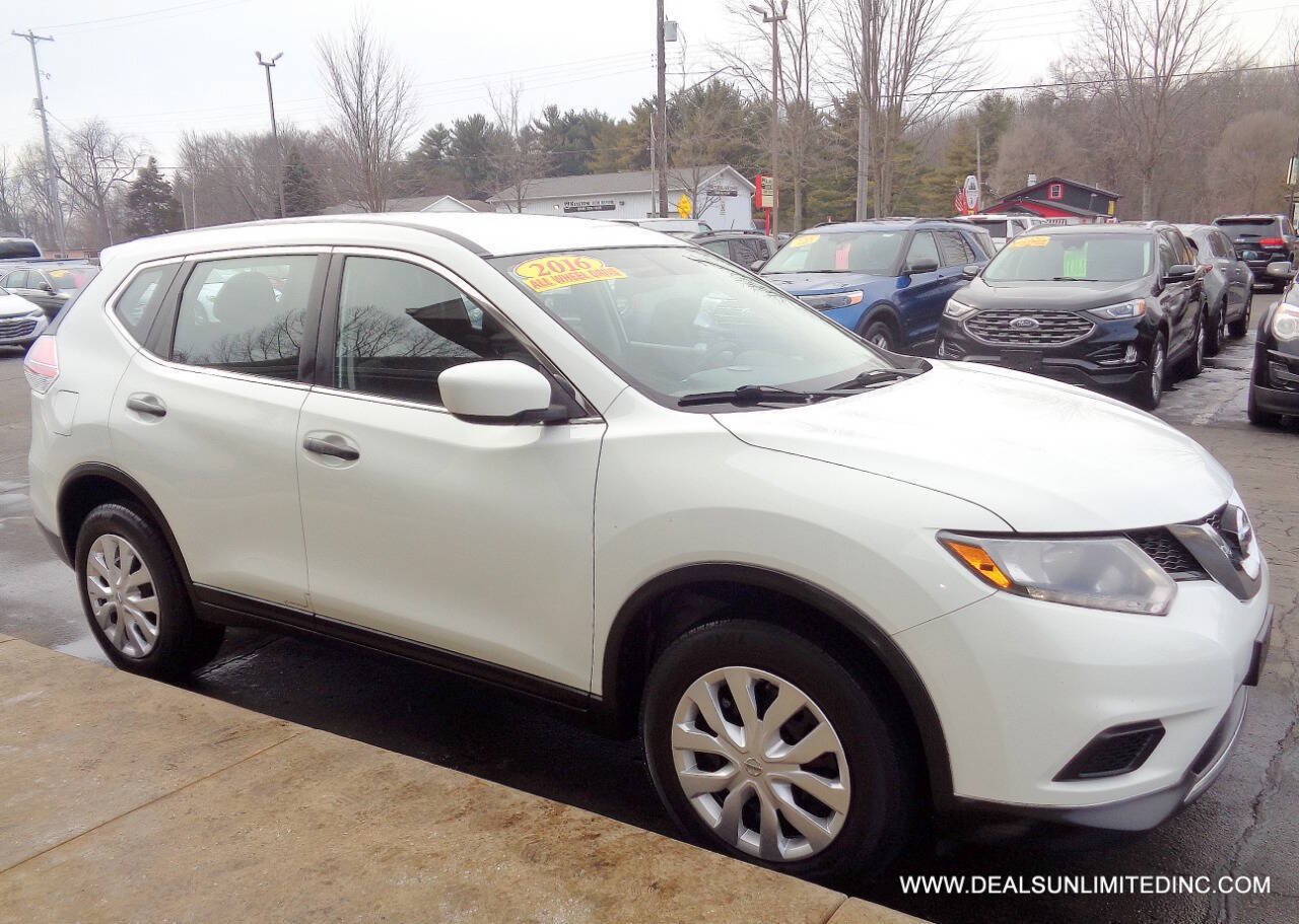 Used 2016 Nissan Rogue S AWD/4WD image 2