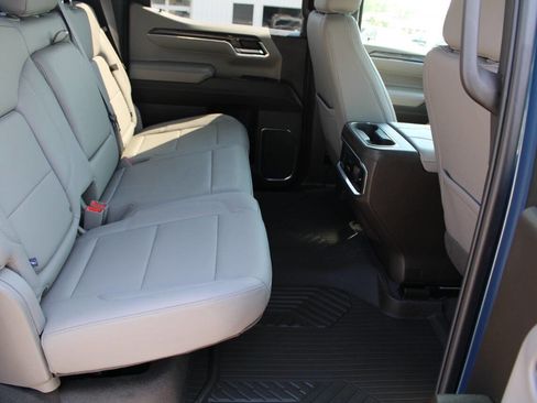 Used 2024 Chevrolet Silverado 1500 LTZ image 6