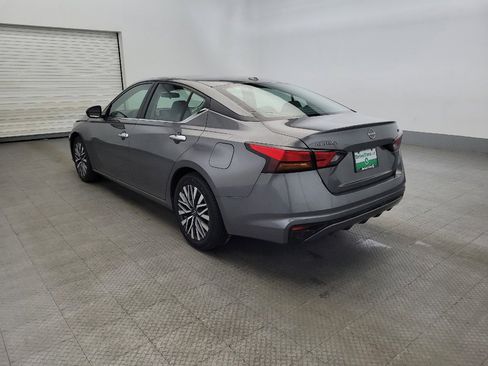 Used 2024 Nissan Altima 2.5 SV image 5