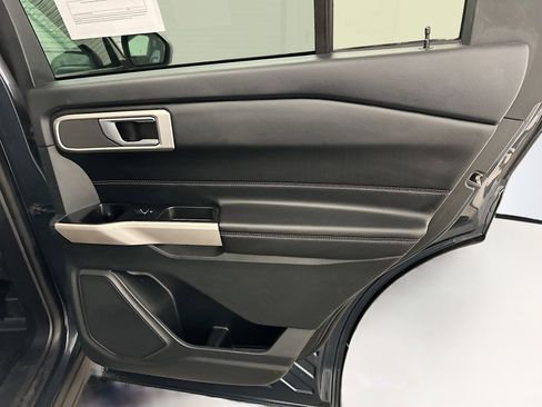 Used 2023 Ford Explorer XLT w/ Equipment Group 202A image 34