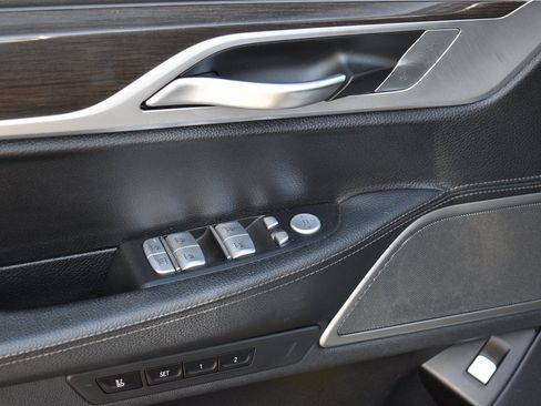 Used 2020 BMW 740i w/ Cold Weather Package image 24