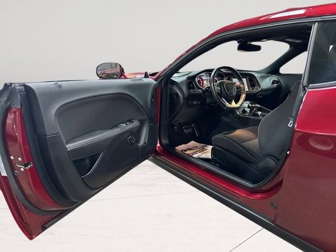 Used 2020 Dodge Challenger SRT Hellcat RWD image 10