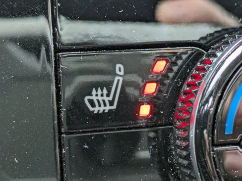 Certified 2025 Nissan Pathfinder SV AWD/4WD image 22