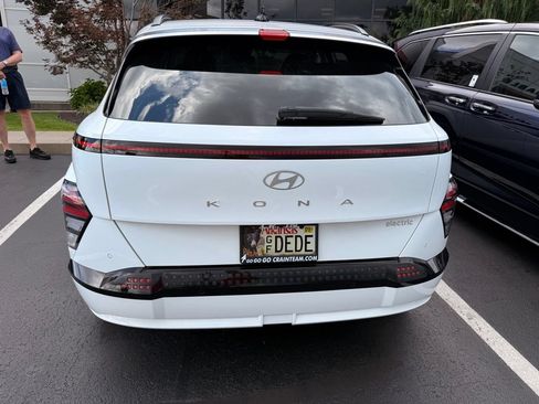 Used 2025 Hyundai Kona Limited FWD image 6