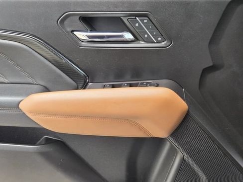 Used 2023 GMC Canyon AT4 w/ AT4 Premium Package AWD/4WD image 22