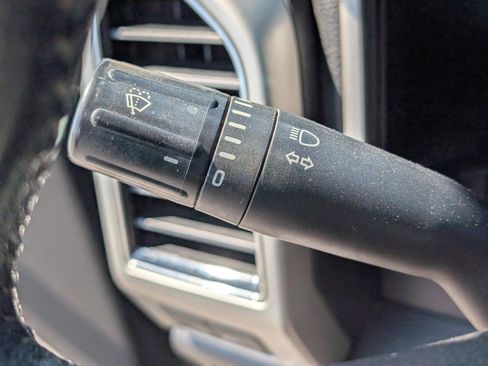 Used 2020 Ford F150 Lariat image 25