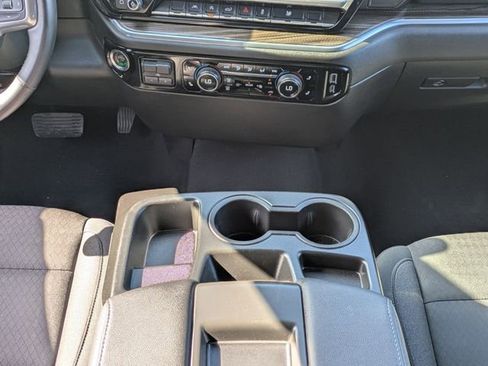 Used 2025 Chevrolet Silverado 1500 LT image 19