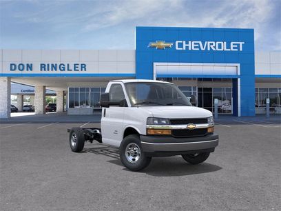 New 2025 Chevrolet Express 3500 w/ Power Convenience Package