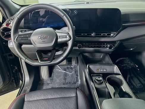 Used 2025 Chevrolet Equinox RS w/ Safety and Technology Package image 17