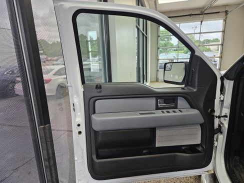 Used 2012 Ford F150 XLT w/ XLT Chrome Pkg AWD/4WD image 16