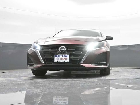 Used 2024 Nissan Altima 2.5 SV image 30