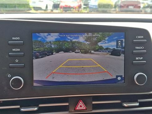 Used 2023 Hyundai Elantra SEL FWD image 20