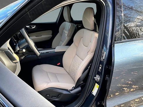 Certified 2026 Volvo XC60 B5 Plus w/ Protection Package Premier image 21