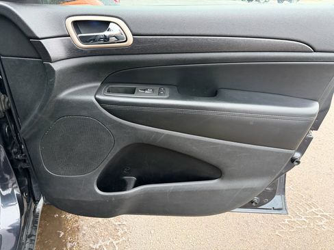 Used 2014 Jeep Grand Cherokee Laredo w/ Quick Order Package 23E image 20