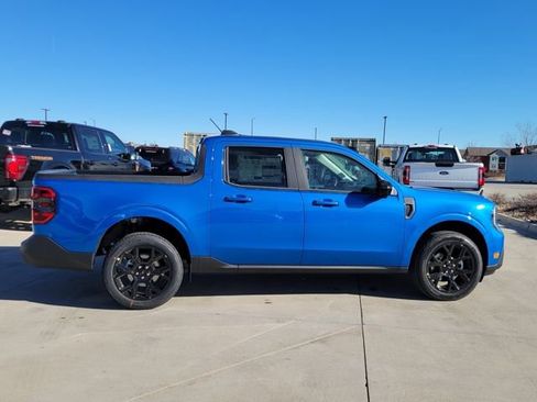 New 2026 Ford Maverick Lariat w/ Black Appearance Package image 2