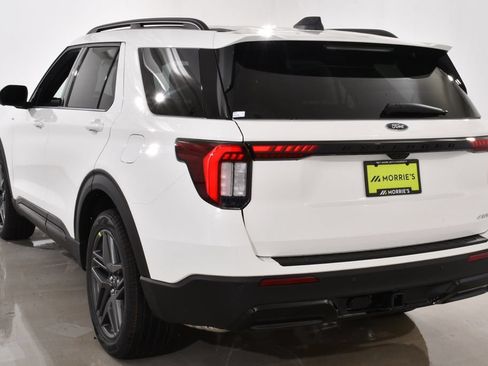 New 2026 Ford Explorer ST-Line w/ ST-Line Street Pack AWD/4WD image 14