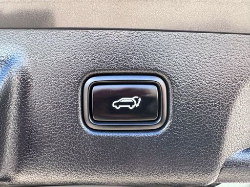 Used 2022 Hyundai Palisade SEL w/ Premium Package image 42