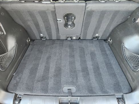 Used 2016 Jeep Renegade Latitude w/ Popular Equipment Group image 33