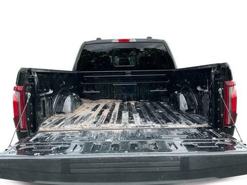 Used 2025 Ford F150 Lariat w/ Equipment Group 501A Mid AWD/4WD image 19