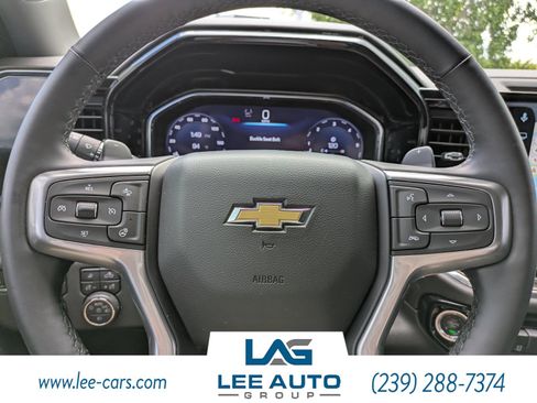 Used 2025 Chevrolet Silverado 1500 LTZ AWD/4WD image 23