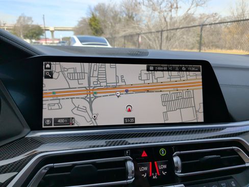 Used 2022 BMW X6 M Competition w/ Competition Package image 17