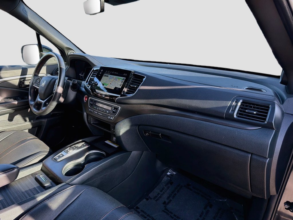 Certified 2023 Honda Passport TrailSport image 34