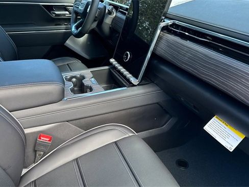 New 2025 GMC Sierra EV Denali image 17