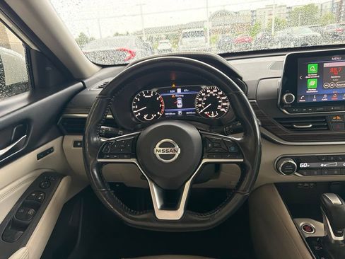 Used 2019 Nissan Altima 2.0 Platinum FWD image 13