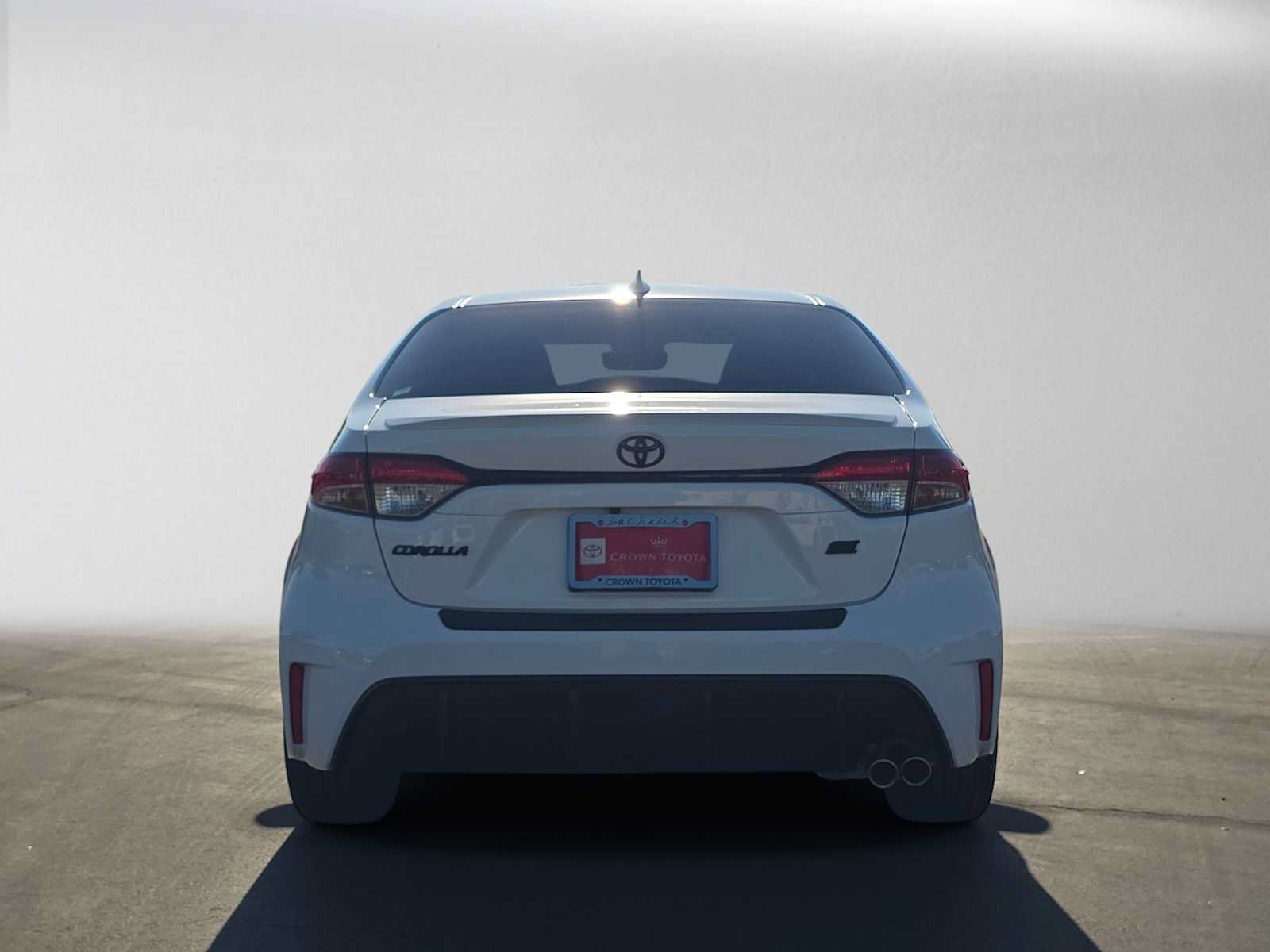 Certified 2024 Toyota Corolla SE FWD image 4