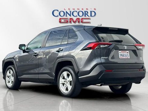 Used 2020 Toyota RAV4 XLE image 6