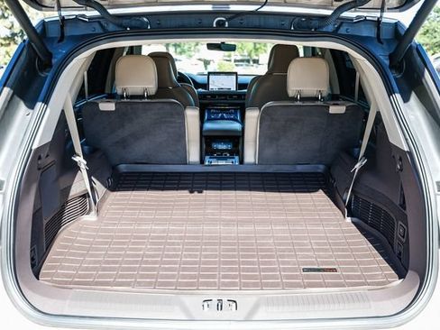 Used 2020 Lincoln Aviator Reserve w/ Equipment Group 202A AWD/4WD image 30