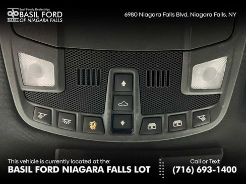 Used 2022 Ford F250 Lariat w/ Black Appearance Package image 33