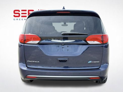 Used 2018 Chrysler Pacifica Touring Plus FWD image 11