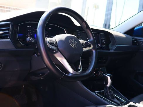 Used 2022 Volkswagen Jetta SE FWD image 40
