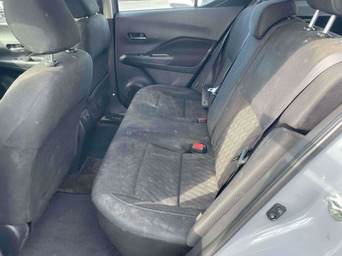 Used 2023 Nissan Kicks SV image 6