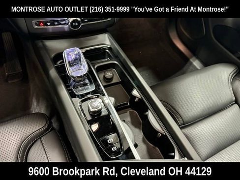 New 2025 Volvo XC60 T8 Ultra w/ Protection Package Premier image 17