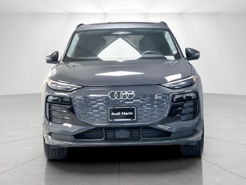 New 2025 Audi Q6 e-tron Premium Plus image 8