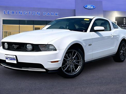 Used 2011 Ford Mustang GT w/ Brembo Brake Pkg image 3