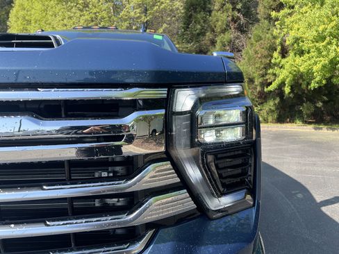 New 2026 Chevrolet Silverado 2500 High Country w/ Technology Package AWD/4WD image 14