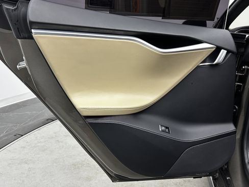 Used 2016 Tesla Model S 75D image 22