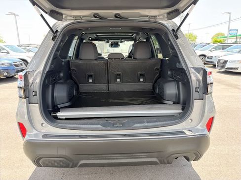 Certified 2025 Subaru Forester Premium AWD/4WD image 36