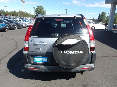 Used 2005 Honda CR-V LX image 4