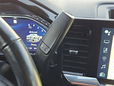 Used 2022 Chevrolet Silverado 1500 LT image 30