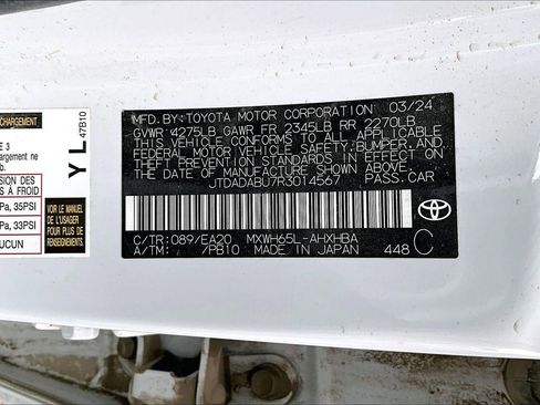 Used 2024 Toyota Prius Limited w/ Limited Premium Package AWD/4WD image 4