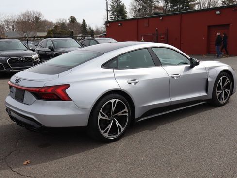 Used 2022 Audi e-tron GT Premium Plus image 5