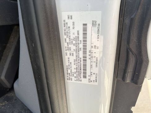 Used 2019 Ford Transit 250 148 Medium Roof RWD image 5