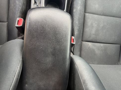 Used 2014 Toyota RAV4 LE AWD/4WD image 13