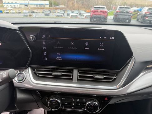 Certified 2024 Chevrolet Trax ACTIV w/ Sunroof Package image 19