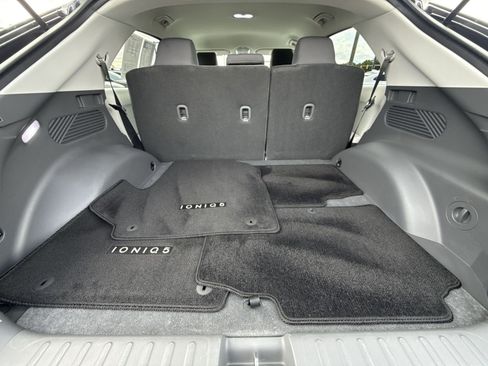 Certified 2025 Hyundai Ioniq 5 SE RWD image 27